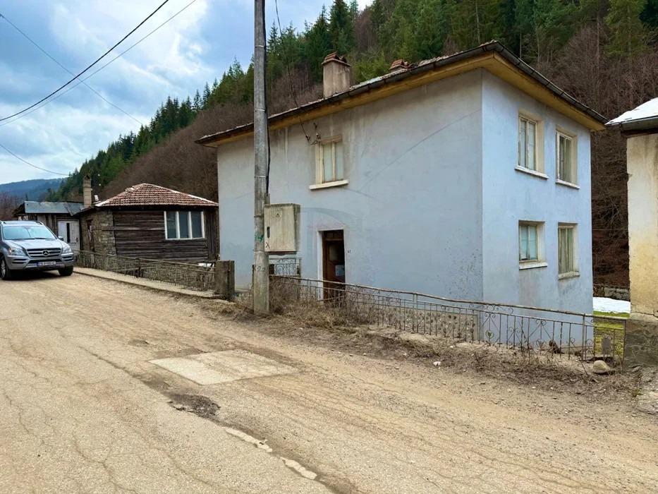 House for Sale in Lyaskovo, Plovdiv