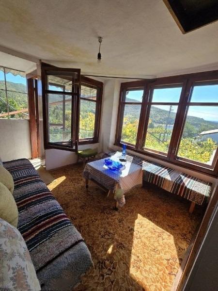 House for Sale in Zlatosel, Plovdiv