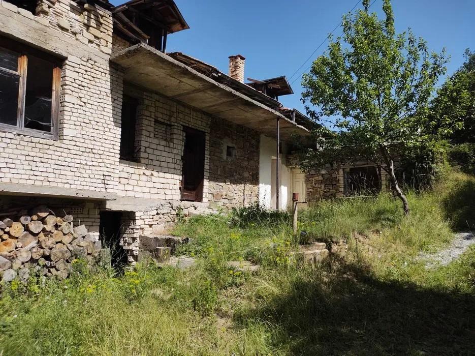 House for Sale in Starnitsa, Smolyan