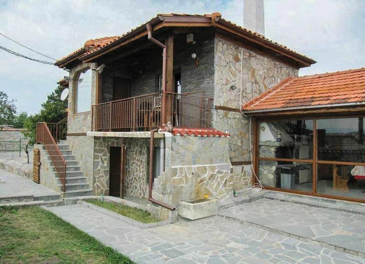 Villa for Sale in Bryagovo, Plovdiv