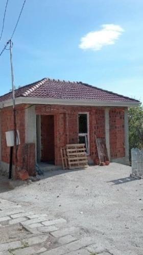 House for Sale in Ruen, Plovdiv