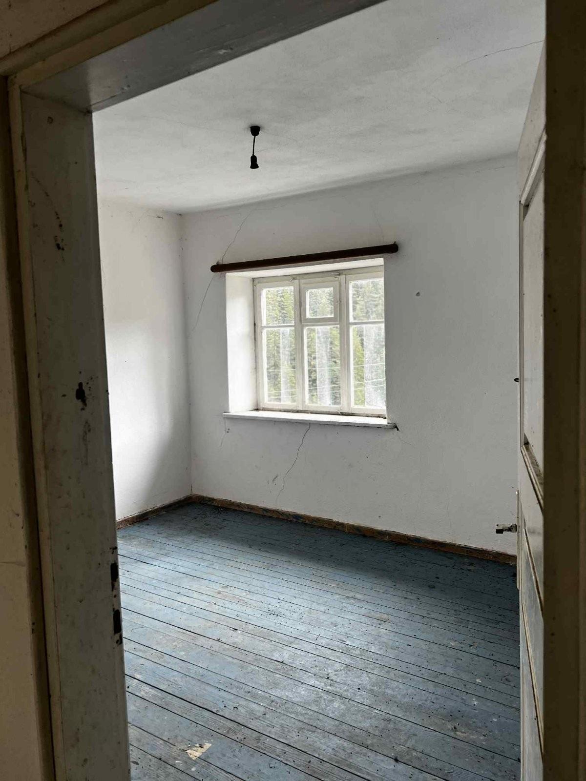 House for Sale in Kutela, Smolyan