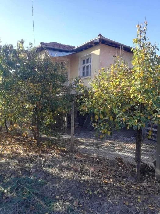 House for Sale in Prolom, Plovdiv