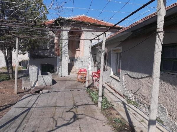House for Sale in Cheshnegirovo, Plovdiv