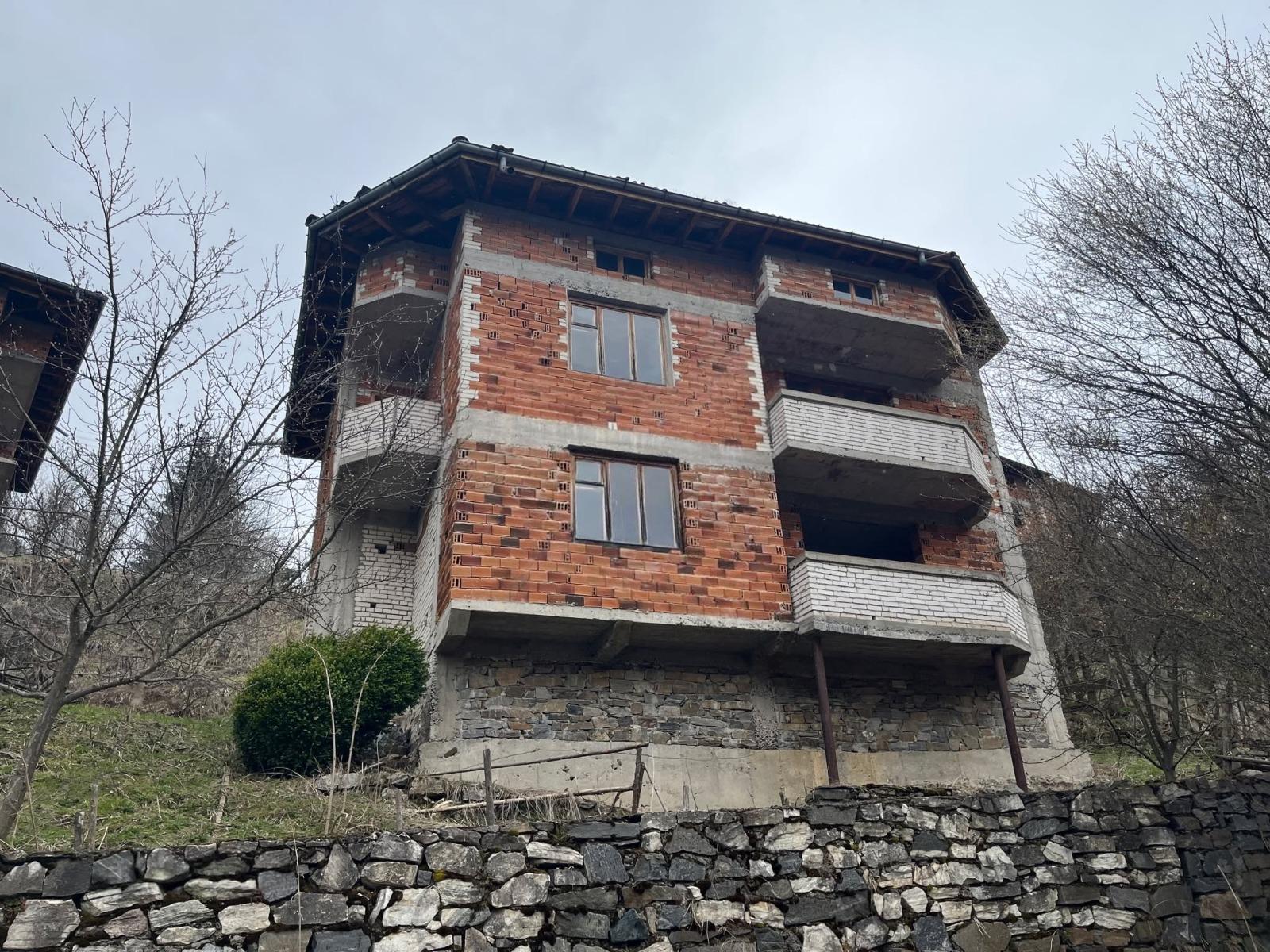 House for Sale in Zabardo, Smolyan
