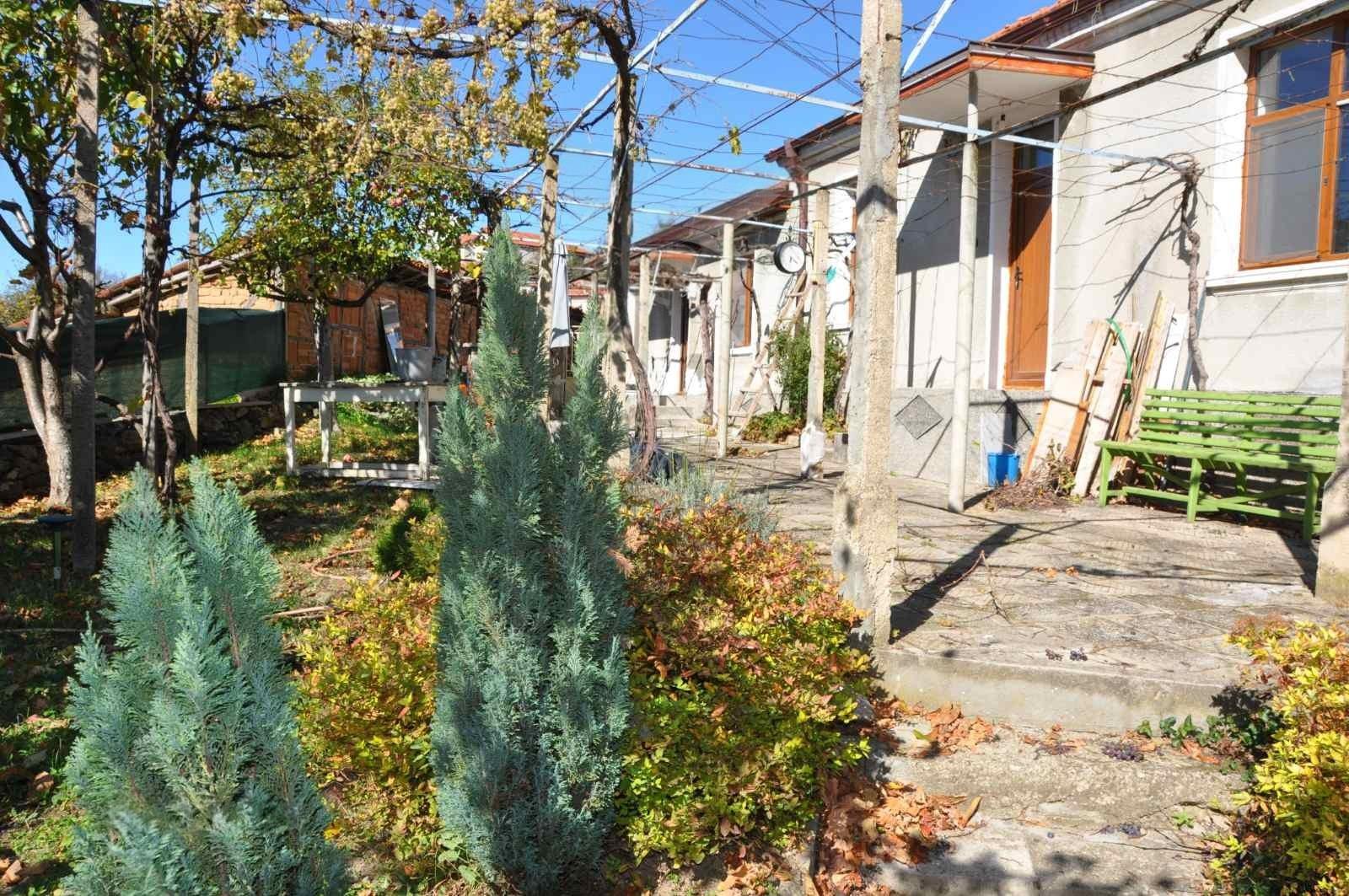 House for Sale in Mrachenik, Plovdiv