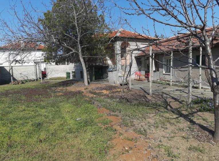 House for Sale in Cheshnegirovo, Plovdiv