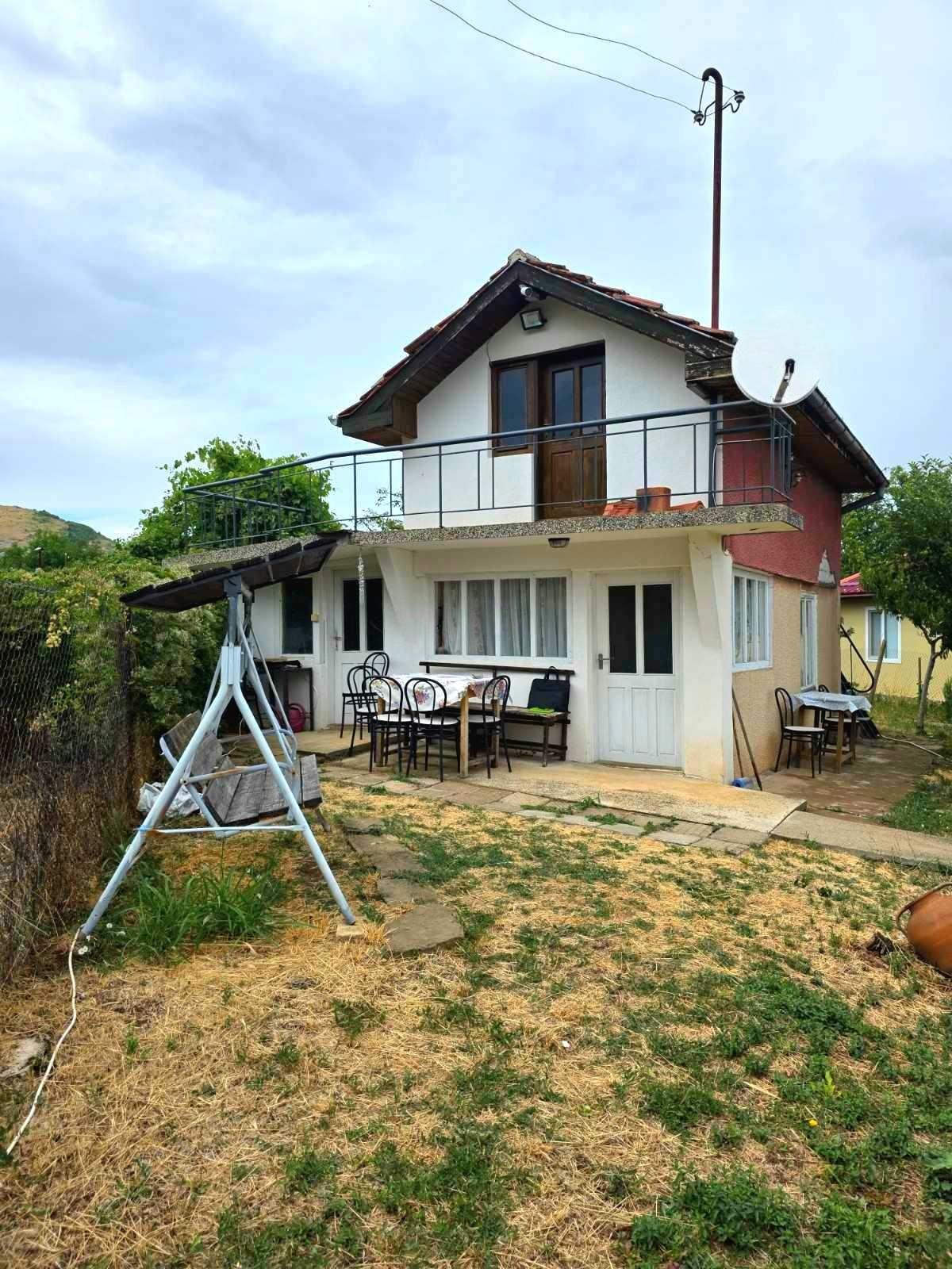 Villa for Sale in Montana, Palekovoto Area
