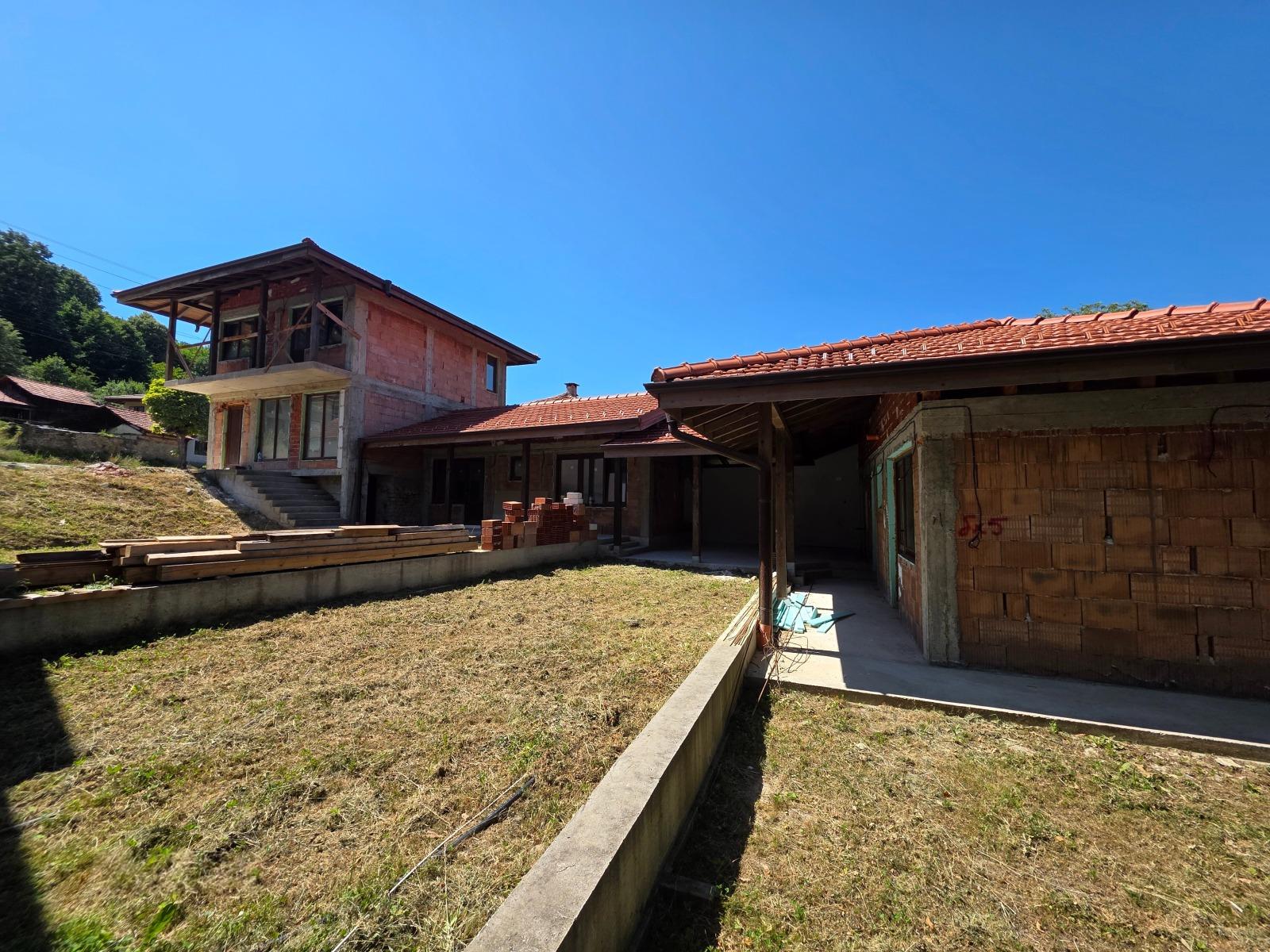 House for Sale in Oreshak, Lovech