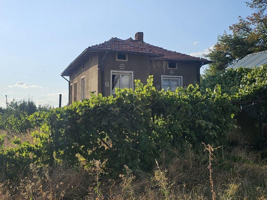 House for Sale in Stefanovo, Pernik