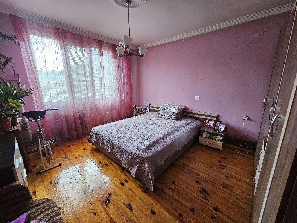 House Floor for Sale in Pernik, Klepalo