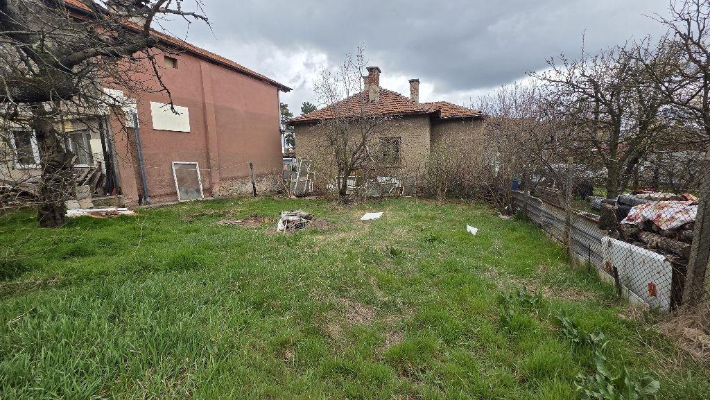 House for Sale in Radomir, Pernik