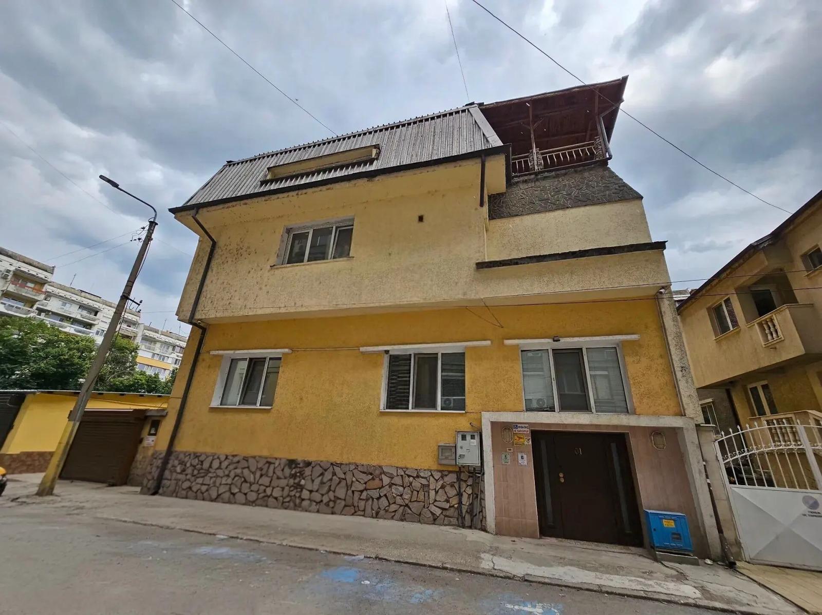 House for Sale in Ruse, Wider Center