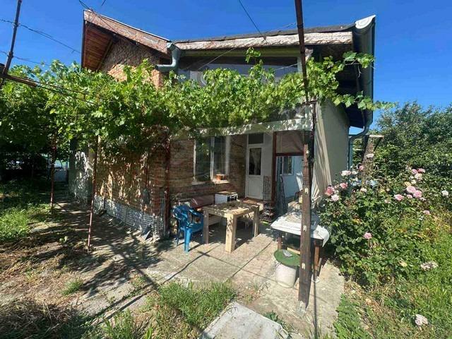 House for Sale in Burgas, Mirolyubovo