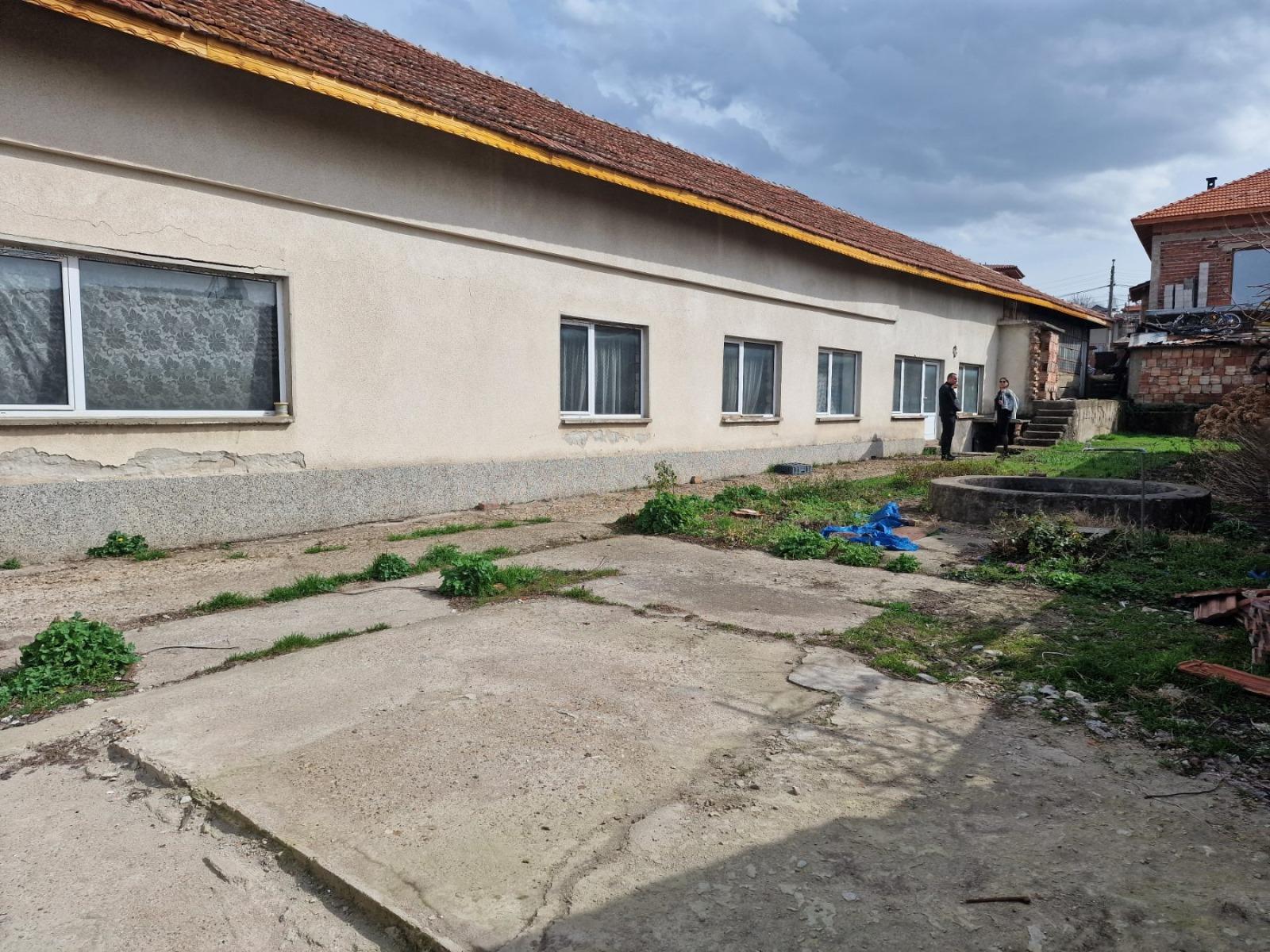 House for Sale in Pleven, Wider Center