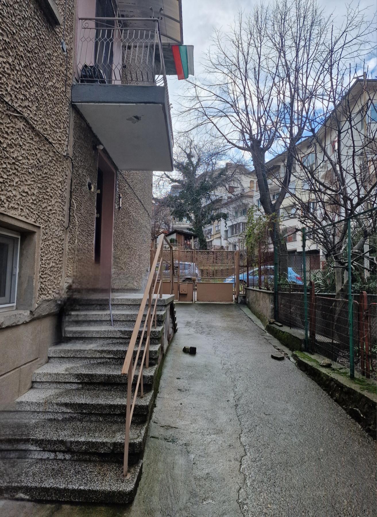 House for Sale in Pleven, Wider Center