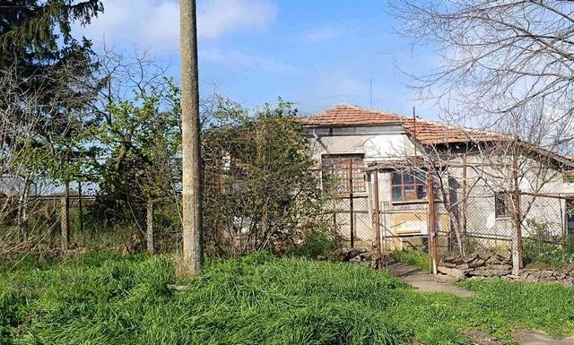 House for Sale in Stratsin, Burgas