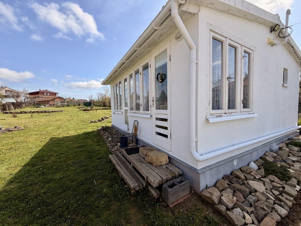 House for Sale in Poroy, Burgas