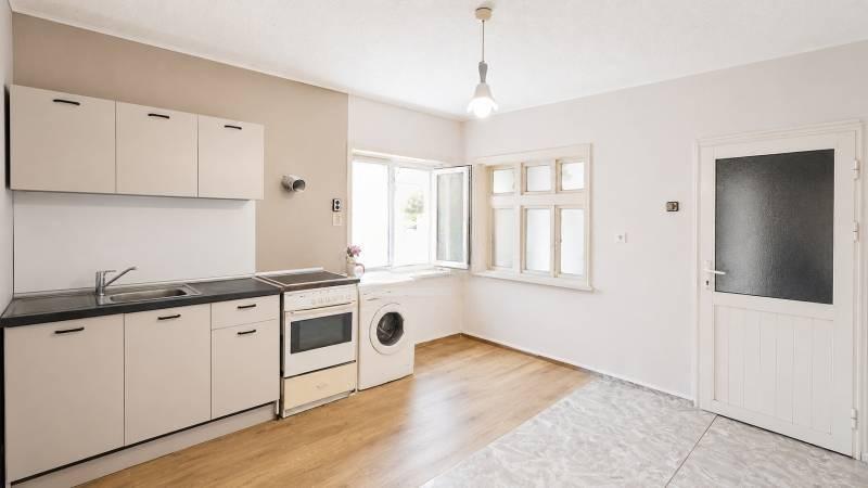 House for Sale in Targovishte, Varosha