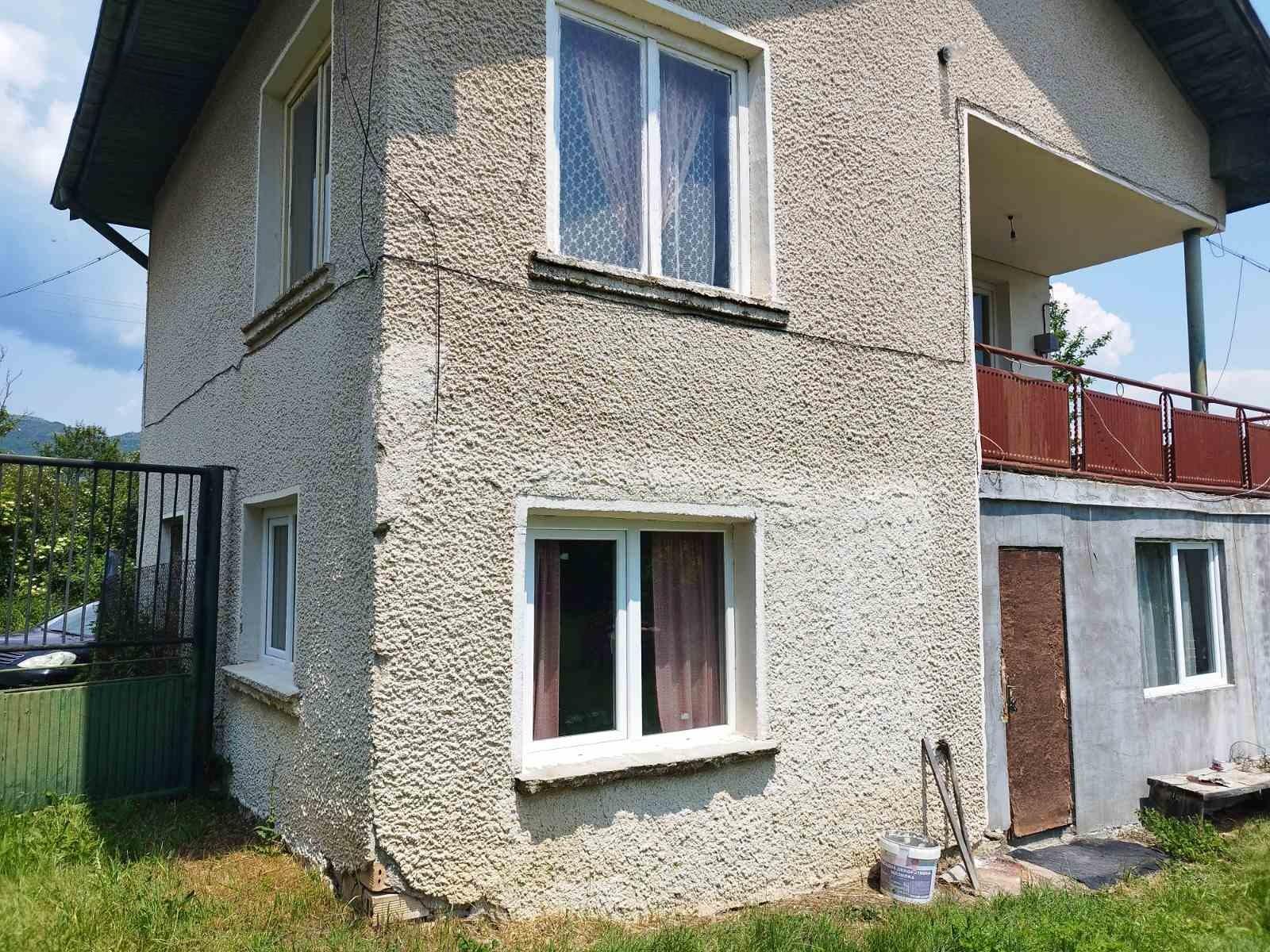 House for Sale in Mureno, Pernik