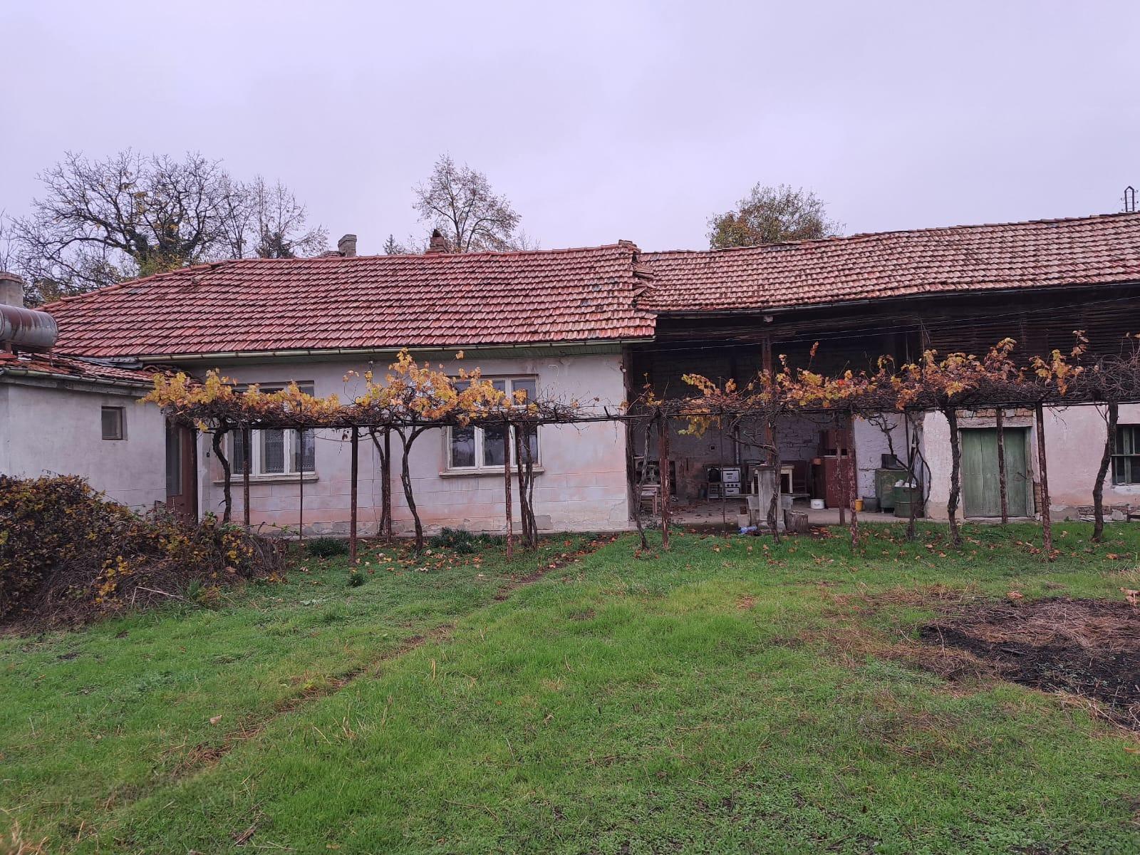 House for Sale in Kramolin, Gabrovo