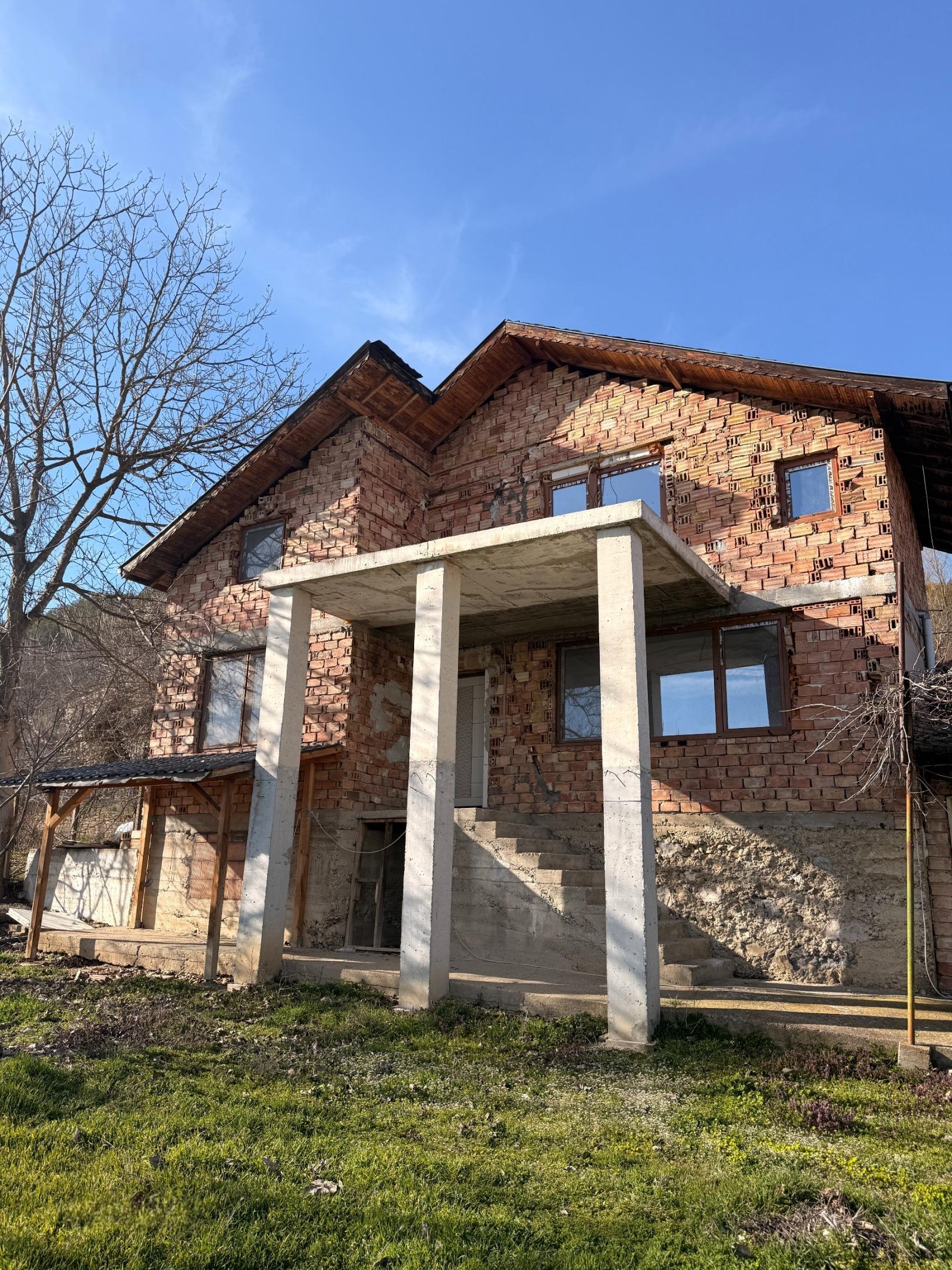 House for Sale in Kormyansko, Gabrovo
