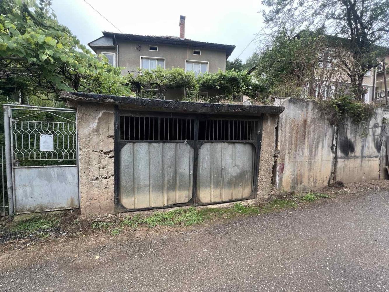 House for Sale in Churek, Sofia Province