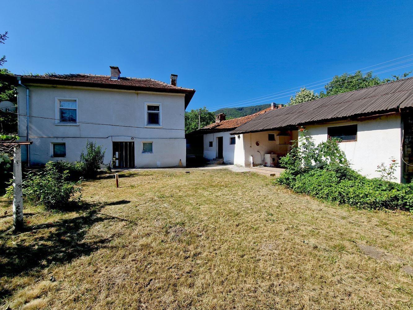 House for Sale in Polyantsi, Sofia Province