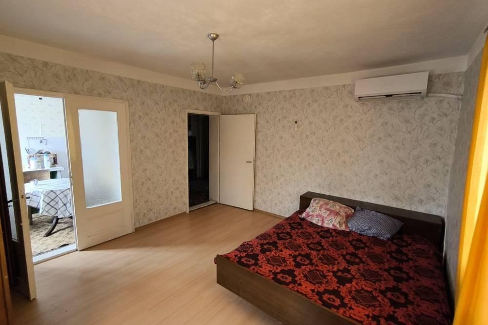 House for Sale in Razgrad, Zhitnitsa