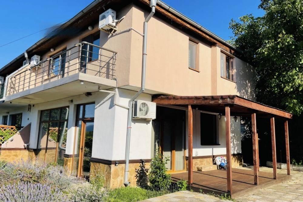 House for Sale in Poroy, Burgas