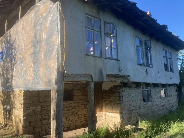 House for Sale in Lesicharka, Gabrovo