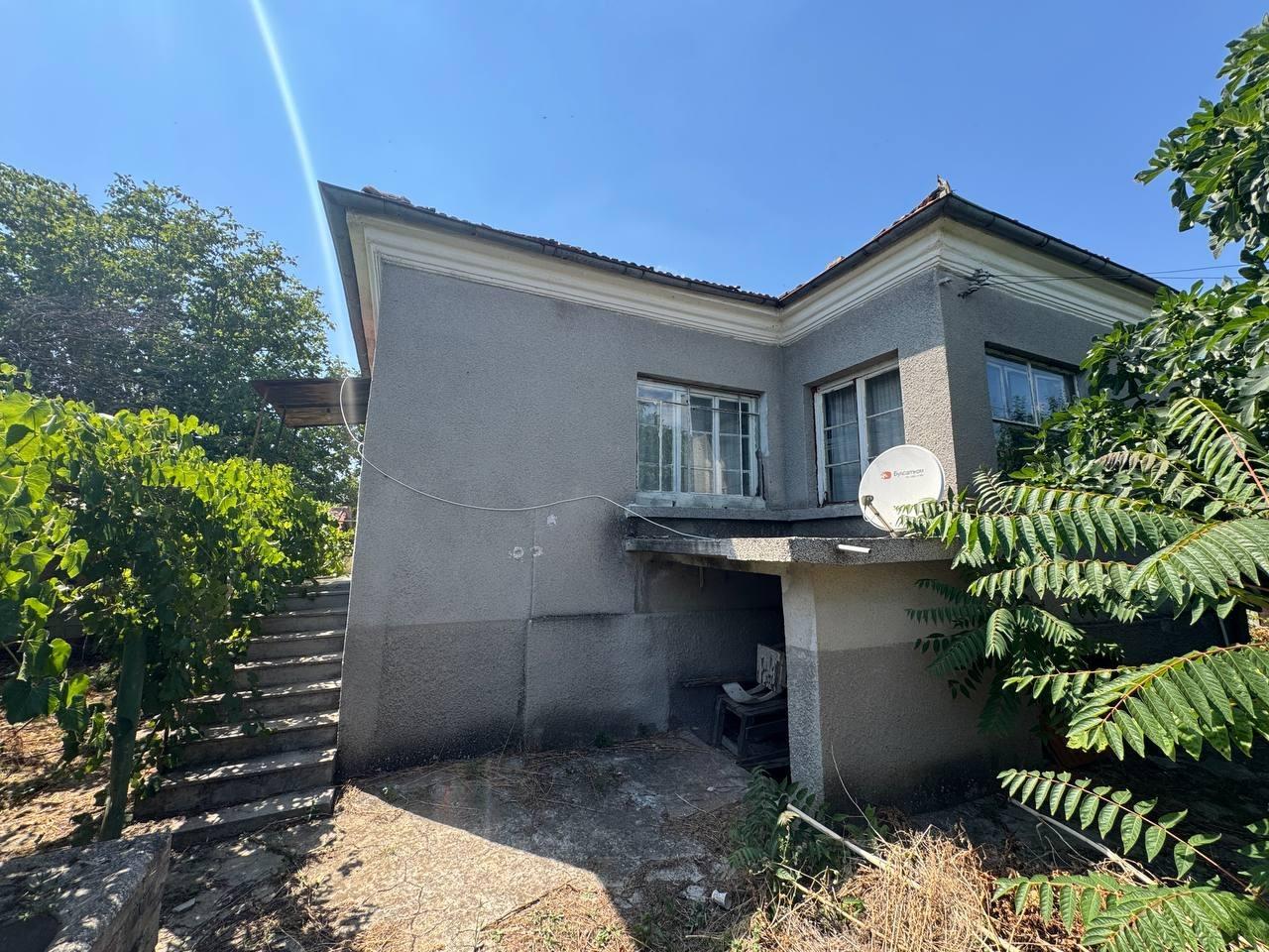 House for Sale in Smolnik, Burgas