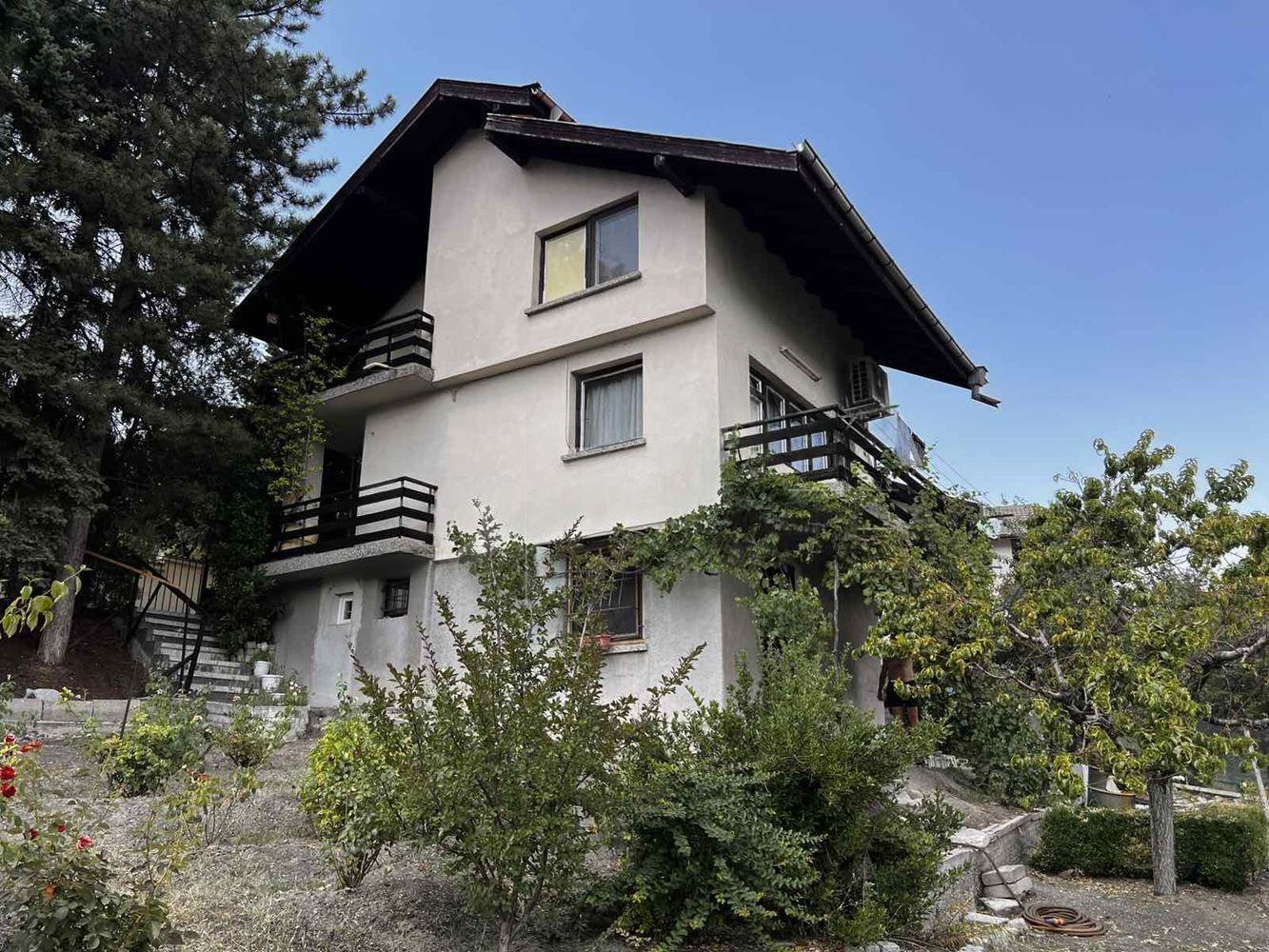 House for Sale in Hrabrino, Plovdiv