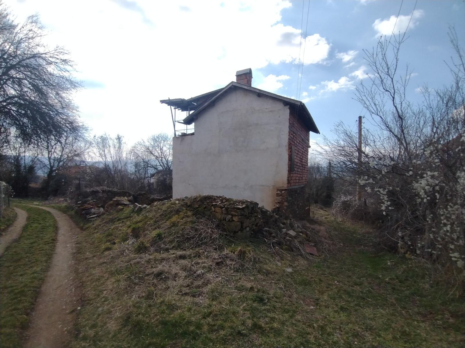 House for Sale in Zelenigrad, Pernik