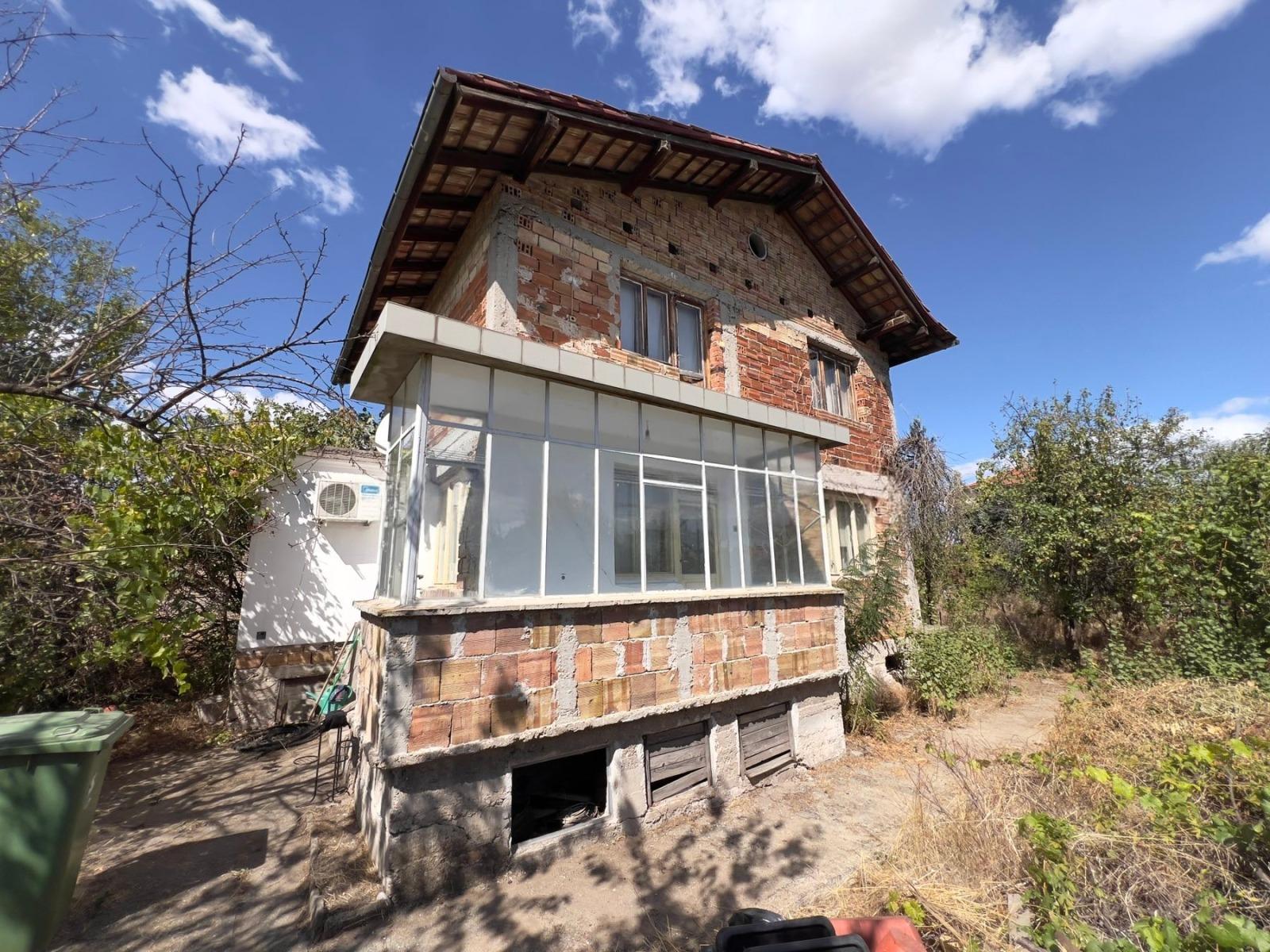 House for Sale in Parvomay, Plovdiv