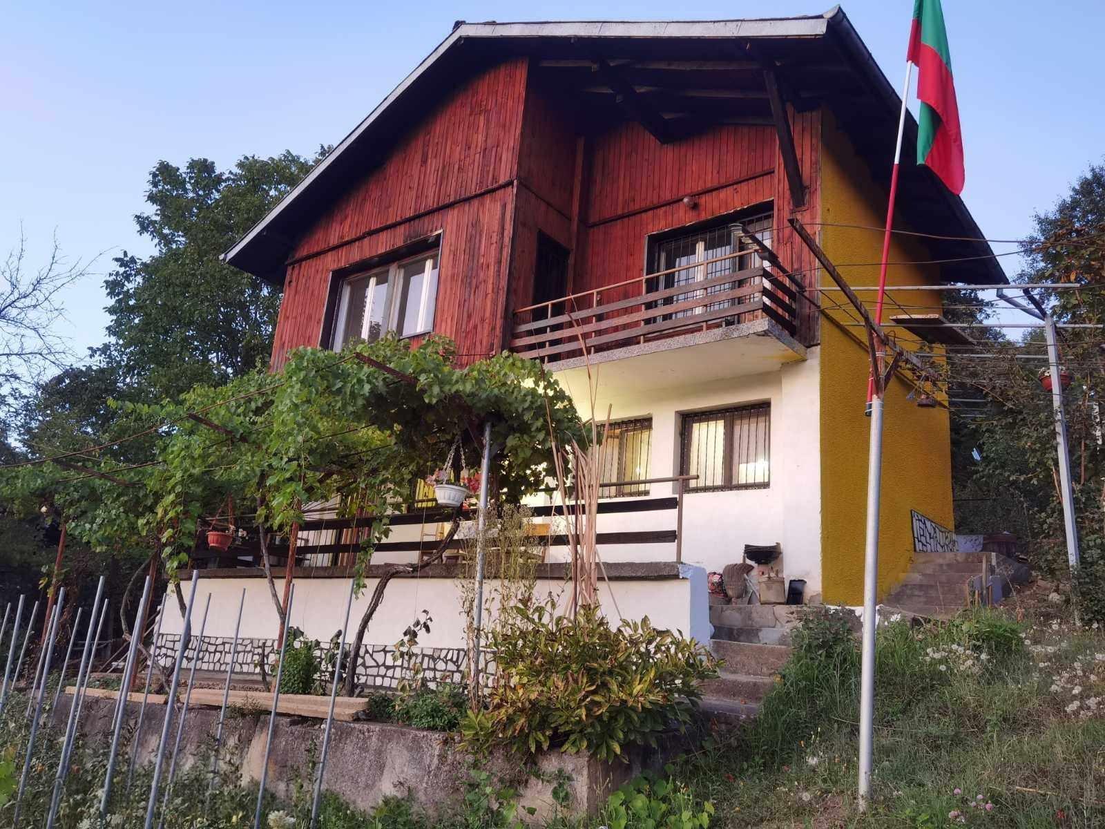 Villa for Sale in Strazhitsa, Veliko Tarnovo