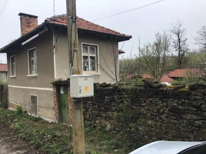 House for Sale in Dobromirka, Gabrovo