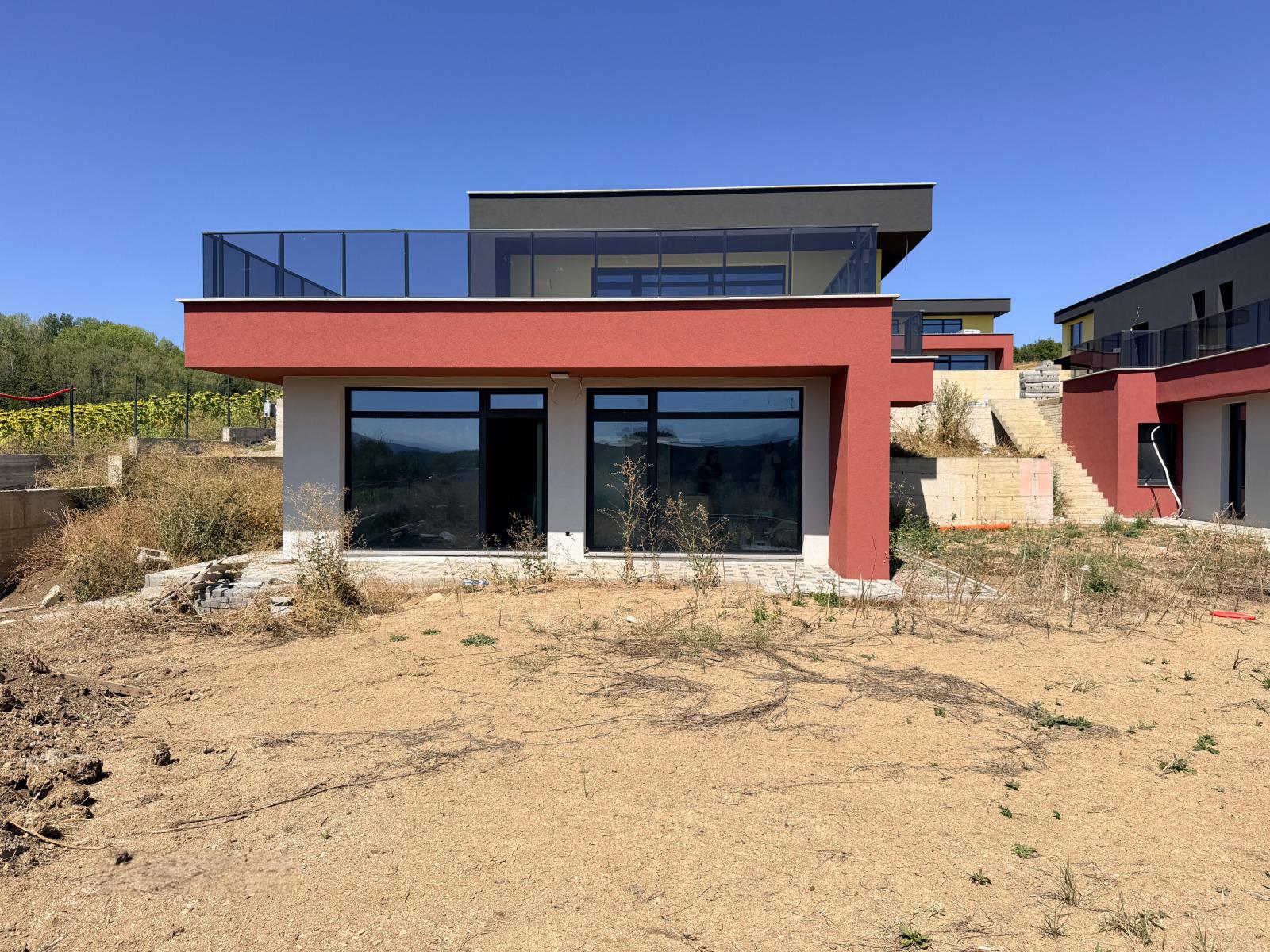 House for Sale in Pernik, Radina cheshma