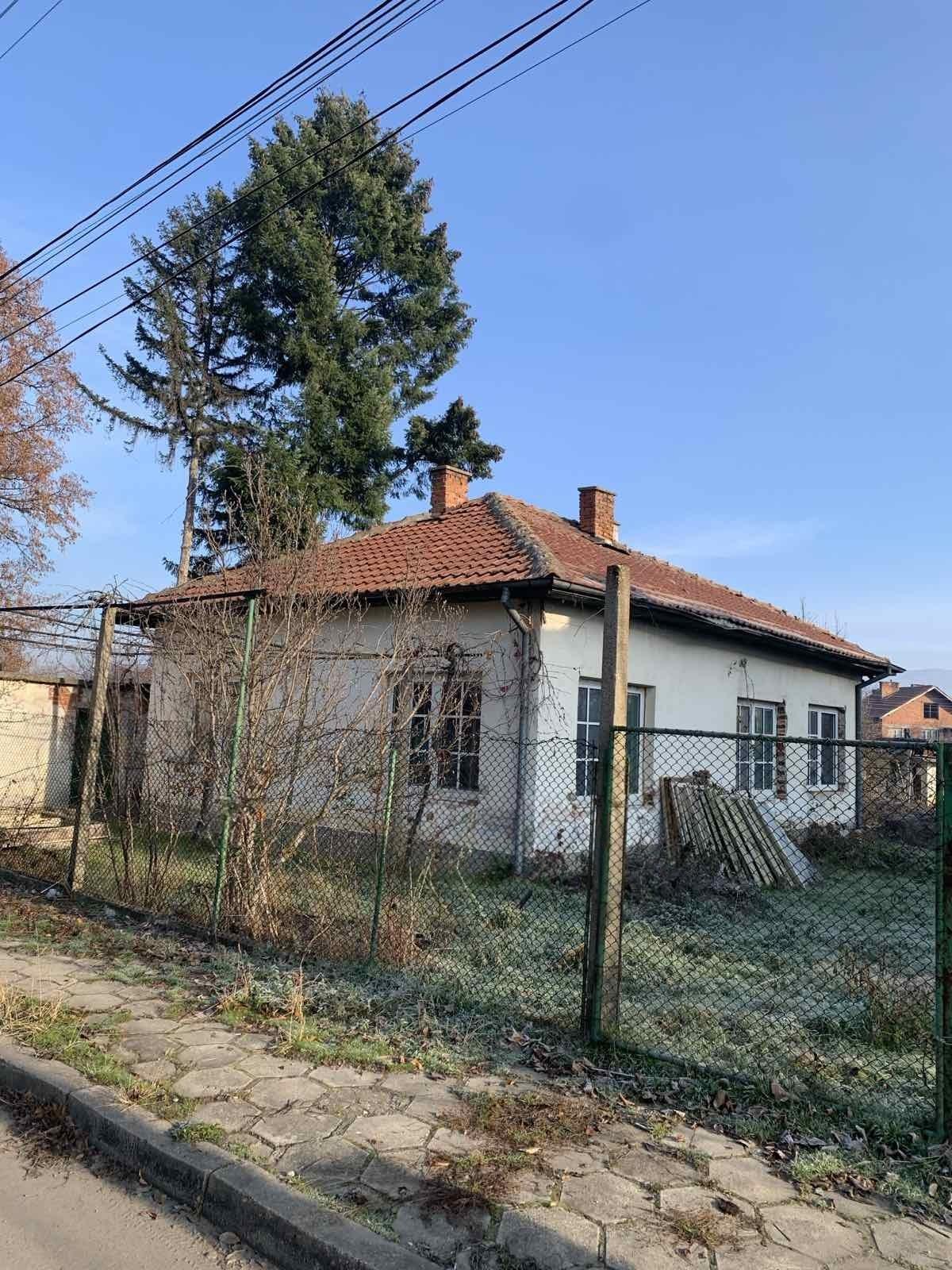 House for Sale in Piperkov chiflik, Kyustendil