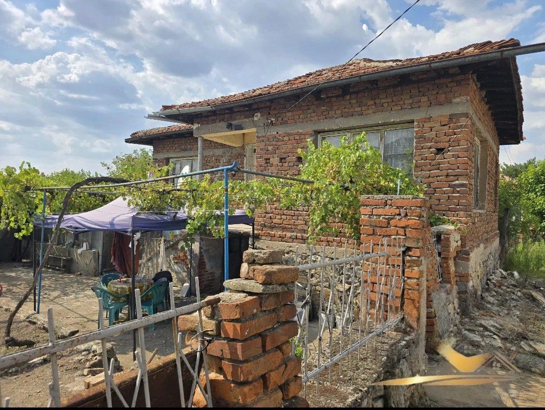 House for Sale in Navasen, Haskovo