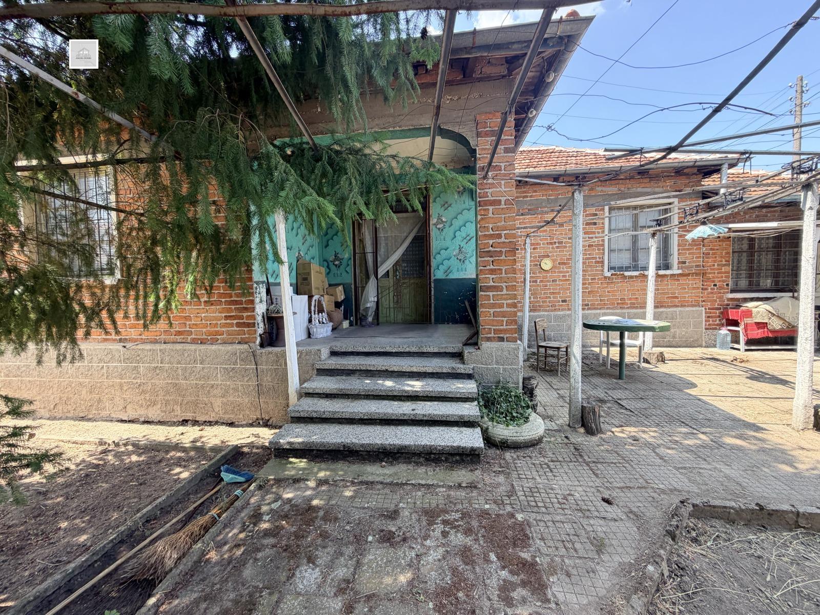 House for Sale in Iskra, Plovdiv