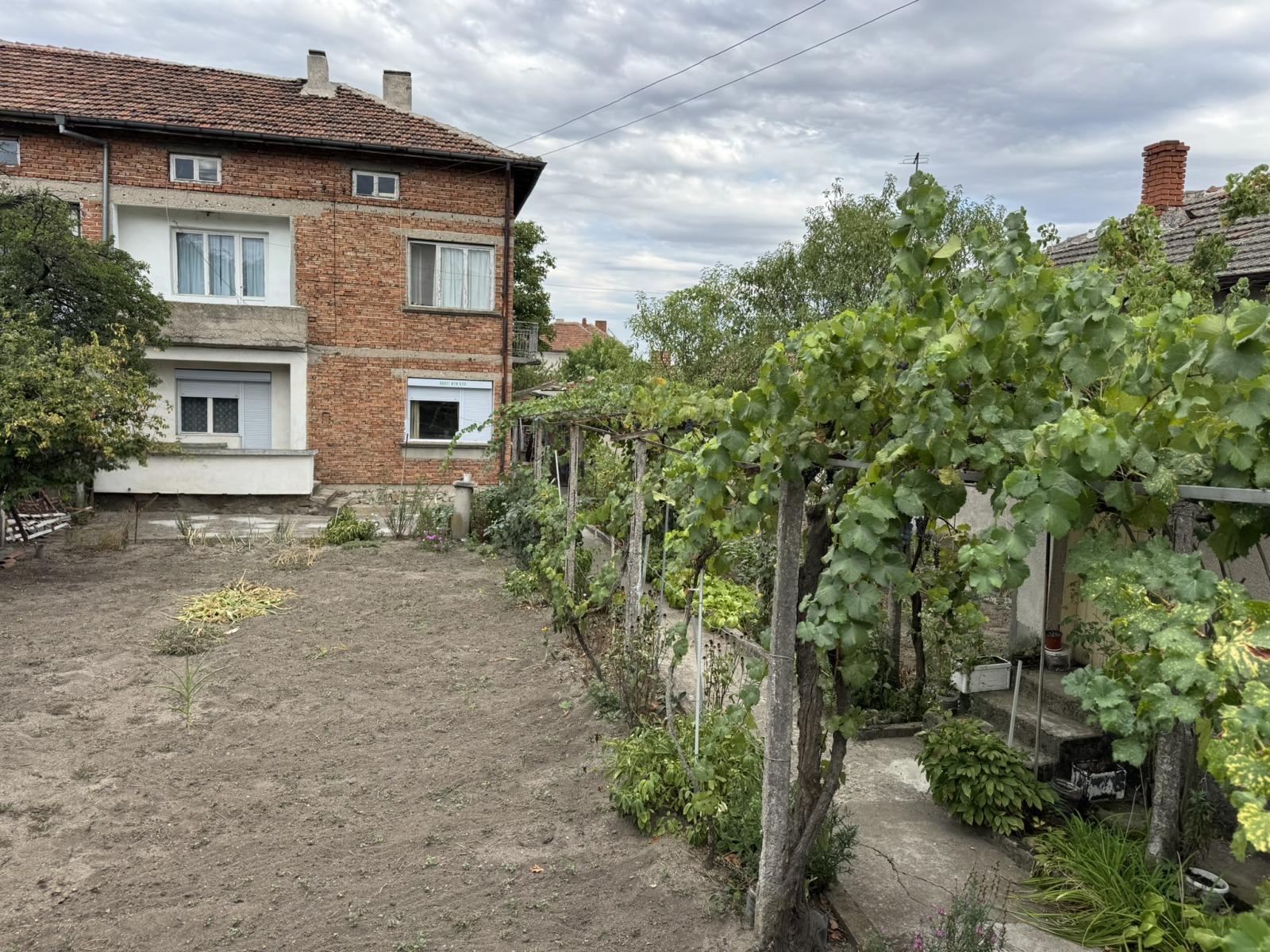 House for Sale in Simeonovgrad, Haskovo