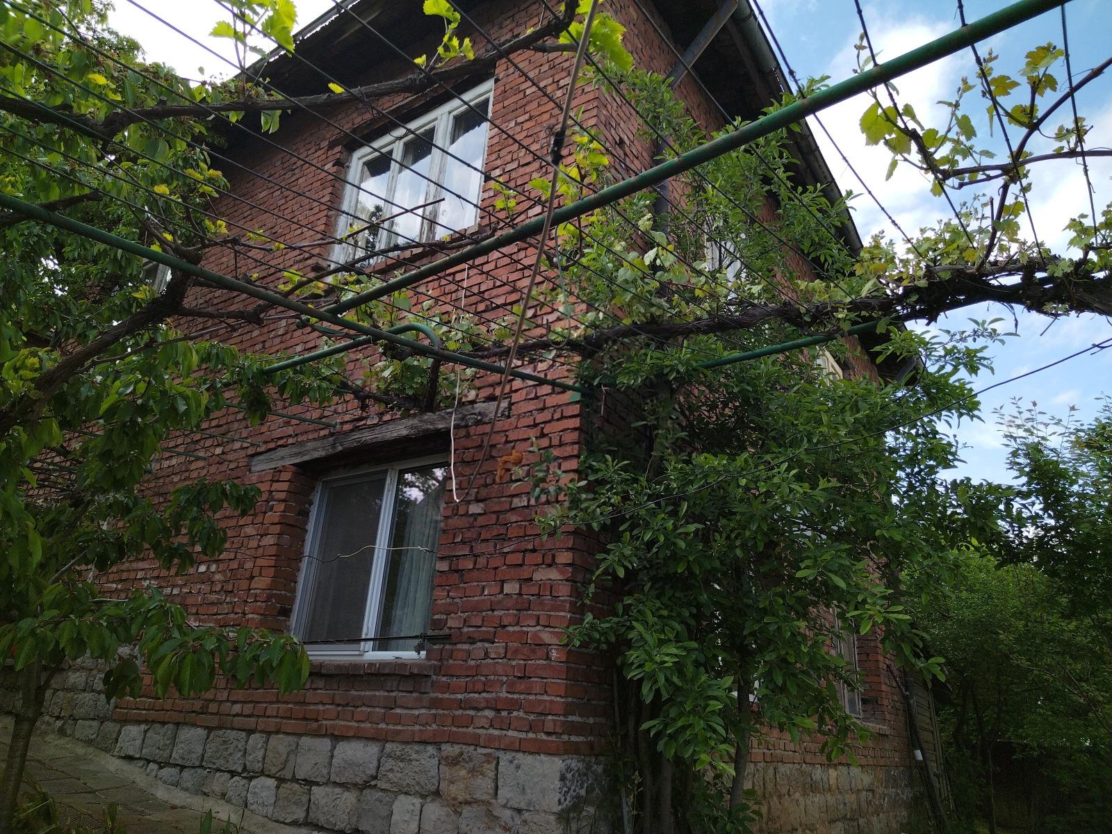 House for Sale in Pernik, Varosh