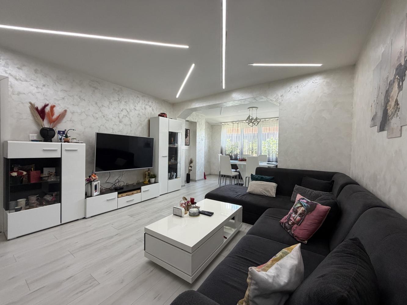 House Floor for Sale in Sofia, Mirovyane