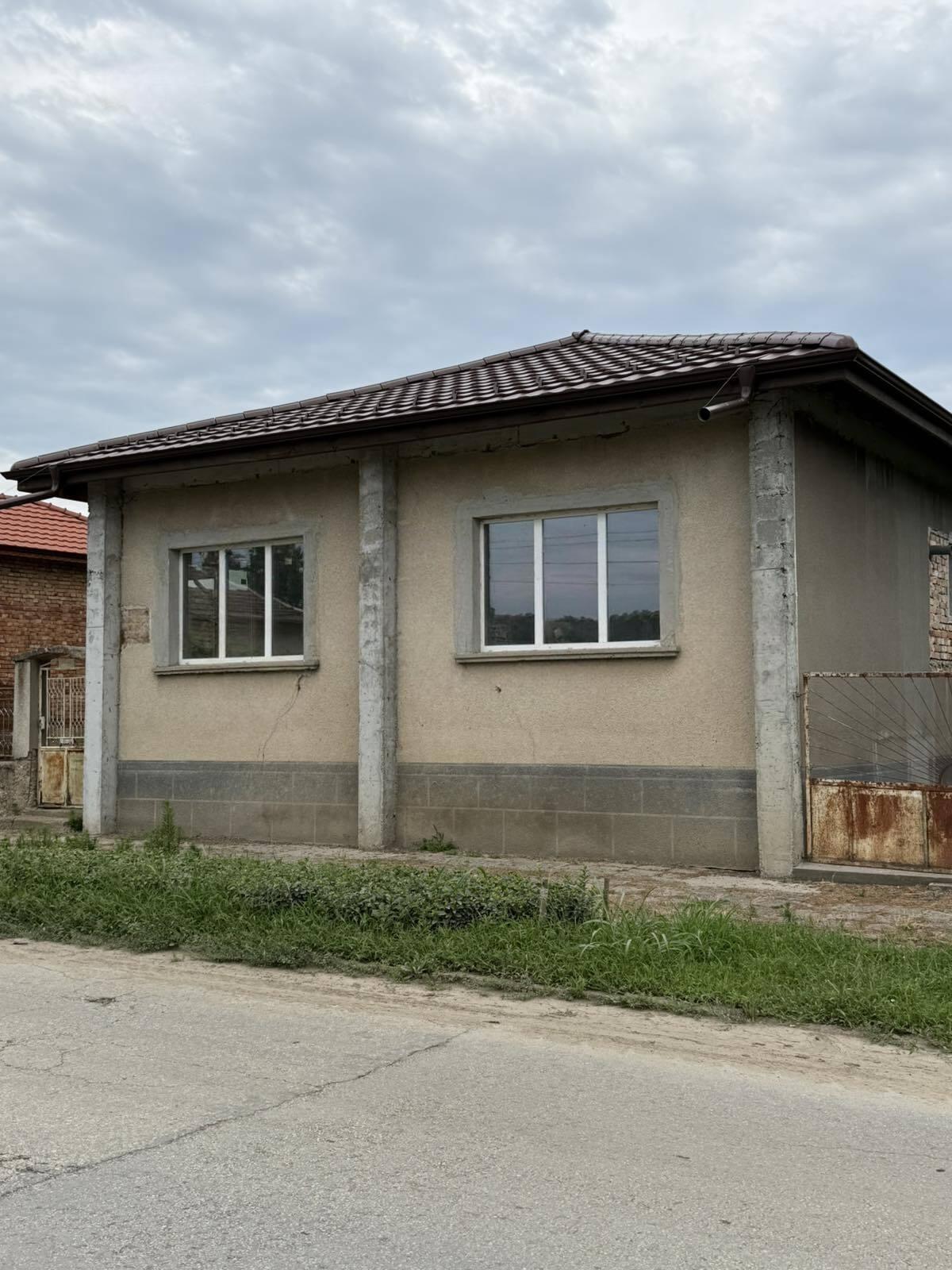 House for Sale in Komarevo, Pleven