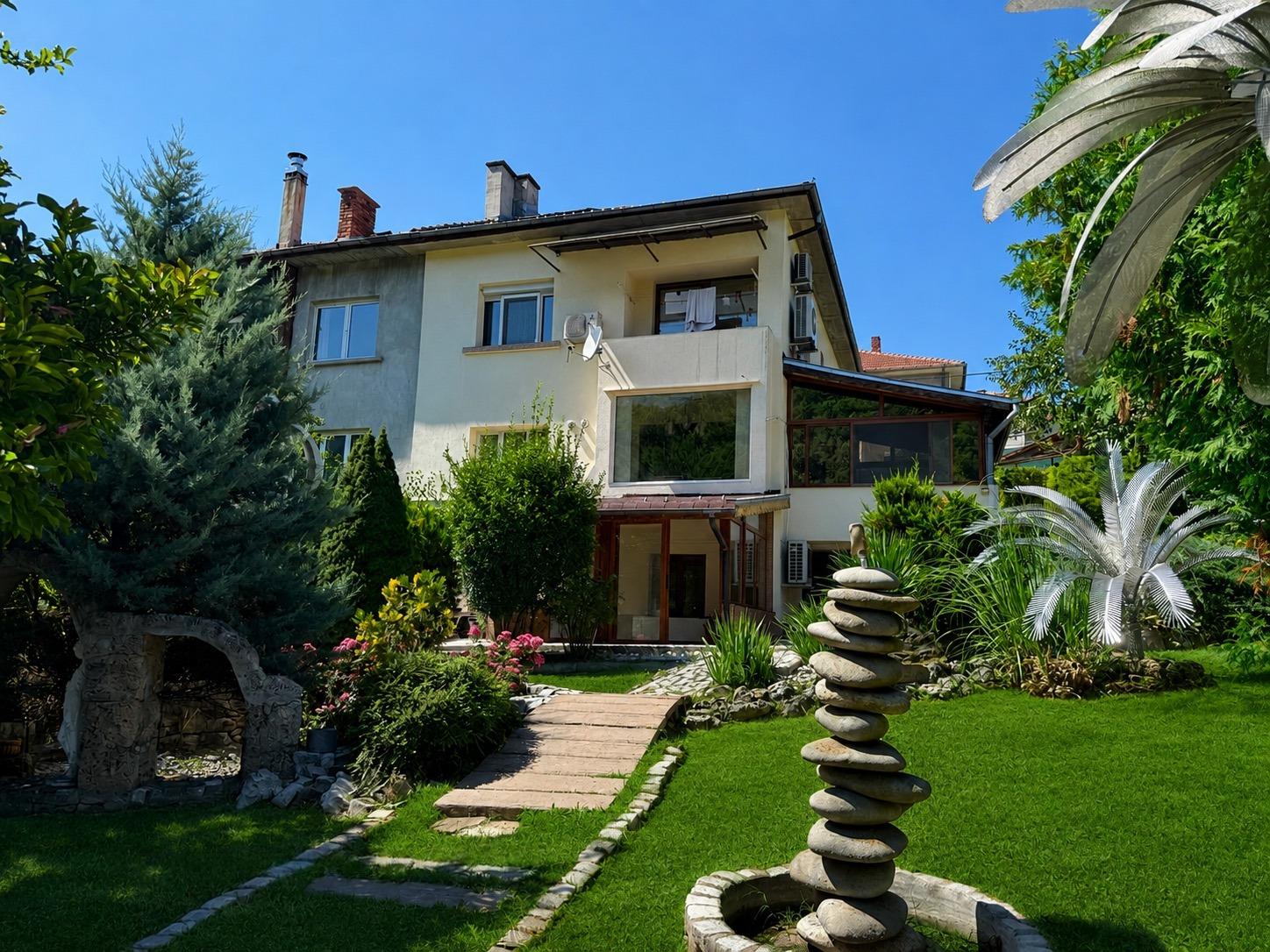 House for Sale in Gabrovo, Belentsi