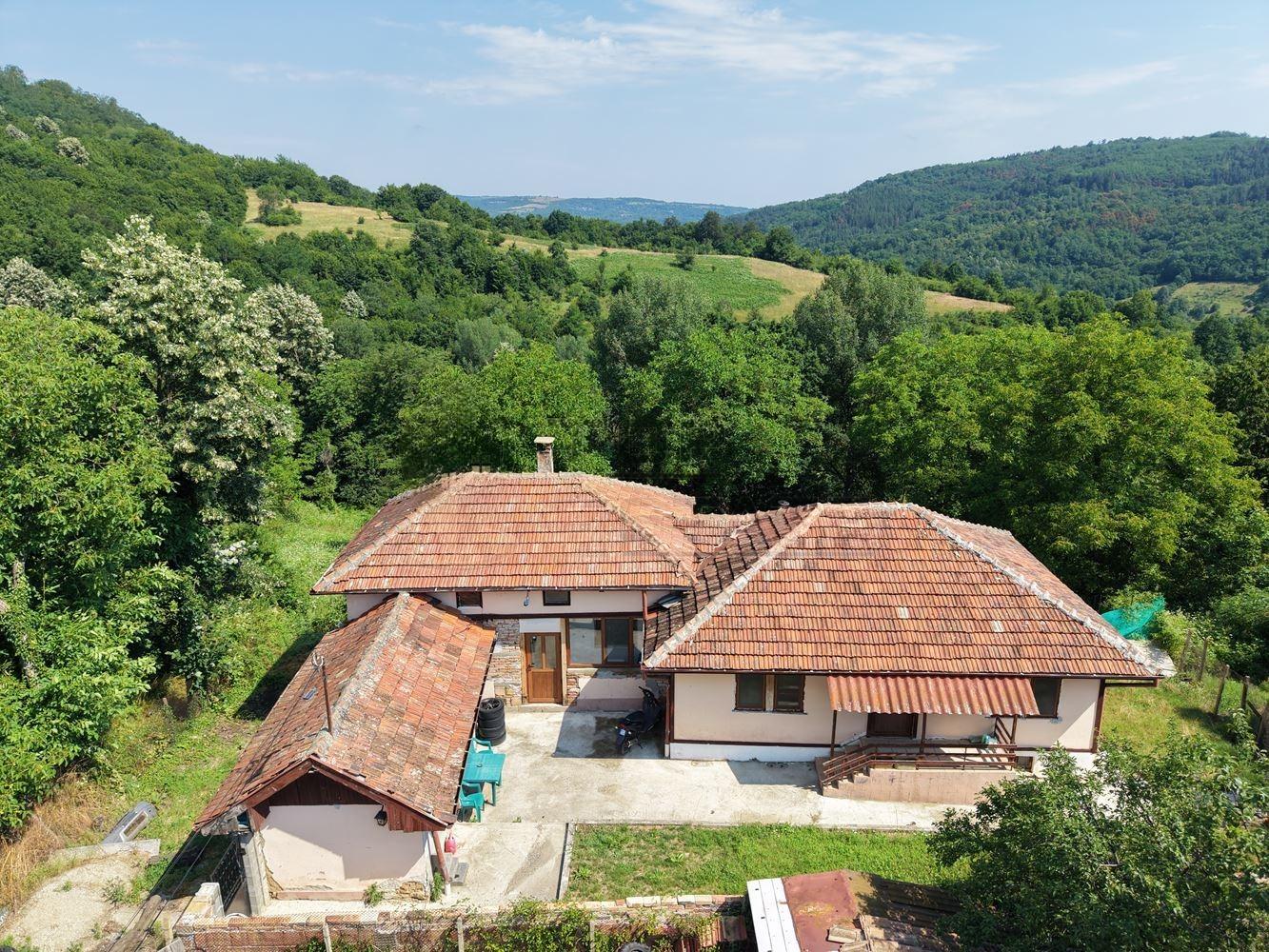 House for Sale in Plachkovtsi, Gabrovo