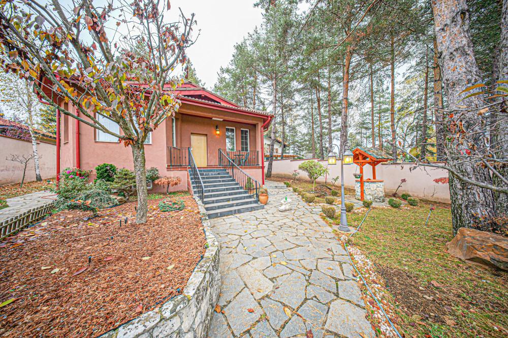 House for Sale in v.z.Yarema, Sofia Province