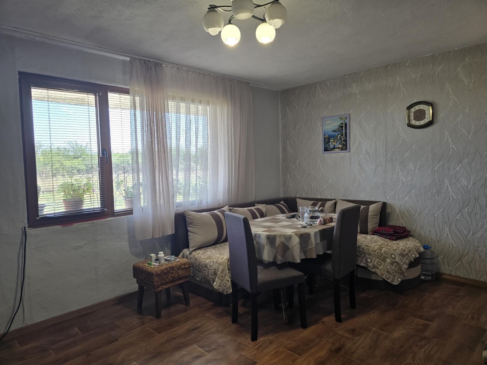 House for Sale in Strelets, Stara Zagora