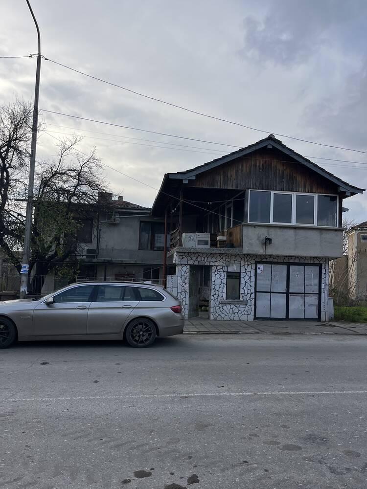 House for Sale in Saedinenie, Plovdiv